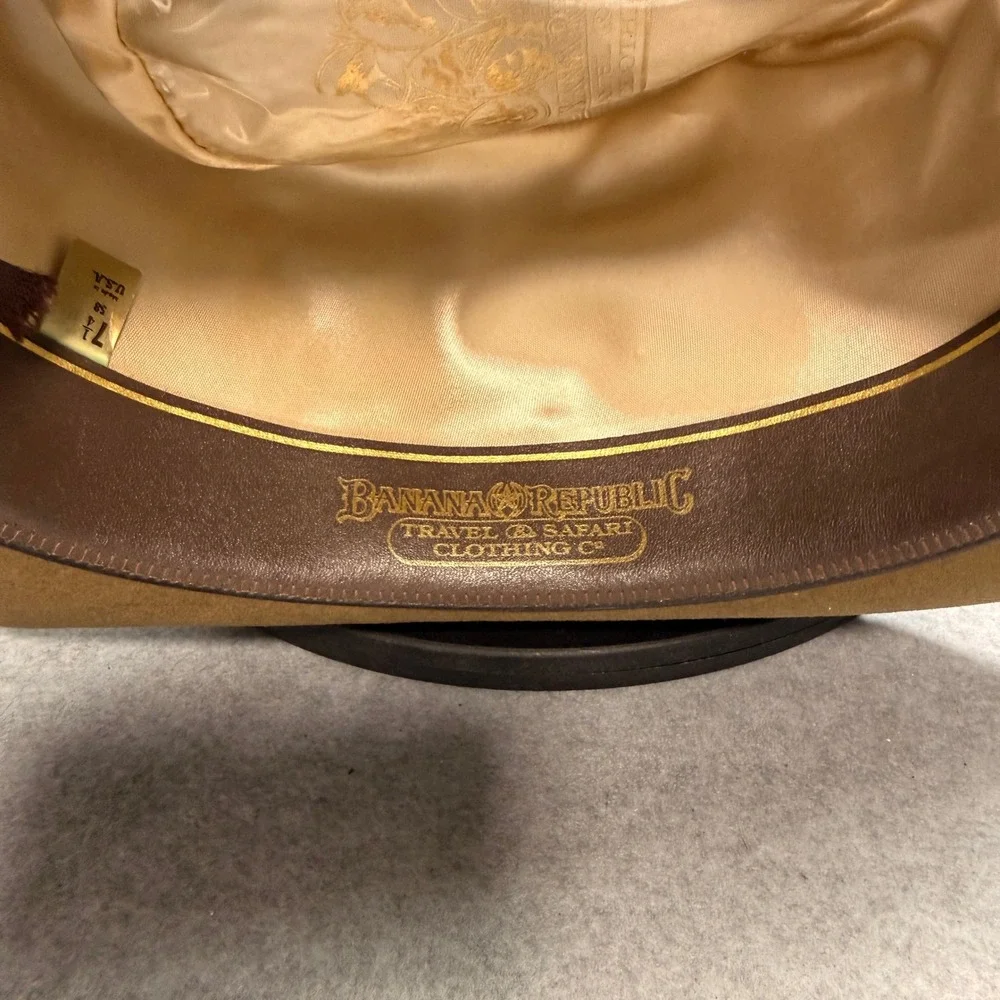 Vintage Banana Republic Travel Safari Fur Felt Fedora Hat 7 1/4 Brown USA Made